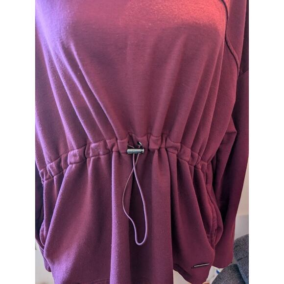 Women's Nine West Active Burgundy LS Mock Neck Shirt Large Pockets Drawstring - Picture 6 of 11